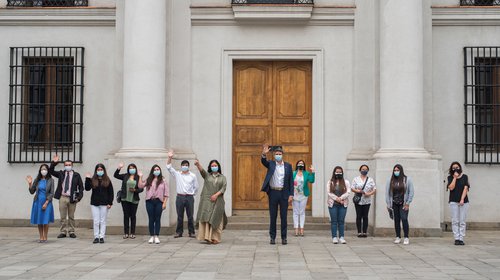 Ministerio de Ciencia conmemora Día Internacional de la Mujer y Niña en la Ciencia e invita a jóvenes a postular a carreras científicas