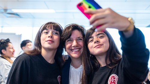 Ministras de Ciencia y de la Mujer celebran el Día de las Niñas en TIC’S con 50 adolescentes